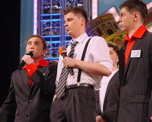 От ширмы до сцены: невероятный путь Гарика Харламова в мире КВН.